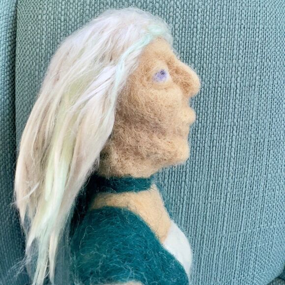 Wool Felted Doll OOAK Trendy Old Woman Poseable Handmade Needlework Art Piece - Picture 11 of 16